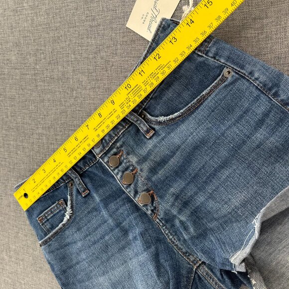 New Universal thread Jean Shorts High Rise 00/24 Buttons Cut off Fringe Cotton B - Picture 4 of 11